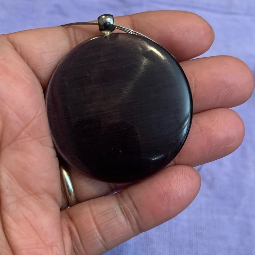 Vintage Purple Glass Pendant Necklace - Picture 4 of 4